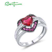 Trojitý prsten s kamínky a růžovým srdcem