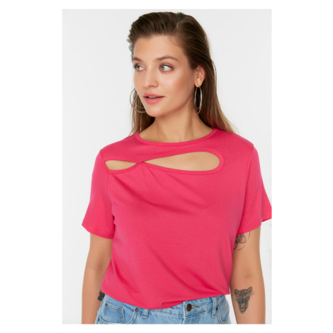 Trendyol Curve Fuchsia Cut-Out Detailed Knitted Blouse