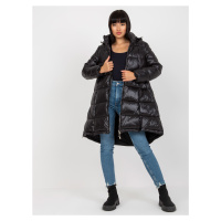 Lesklá zimná bunda s prešívaním a kapucňou