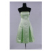 krátké zelené saténové společenské šaty