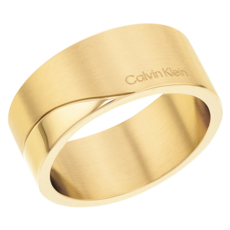 Calvin Klein Elegantní pozlacený prsten z oceli Minimal 35000199