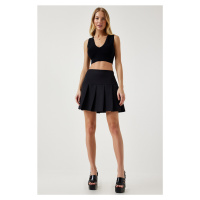 Happiness İstanbul Women's Black Pleated Mini Woven Skirt