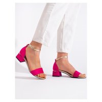 Trendy dámské růžové sandály na širokém podpatku