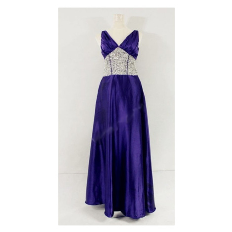 dlouhé zdobené fialové plesové společenské šaty