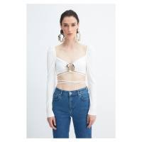 Trendyol X Zeynep Tosun Ecru Blouse with Accessory Detail and Crop