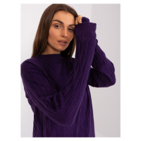 Tmavě fialový klasický svetr s kulatým výstřihem