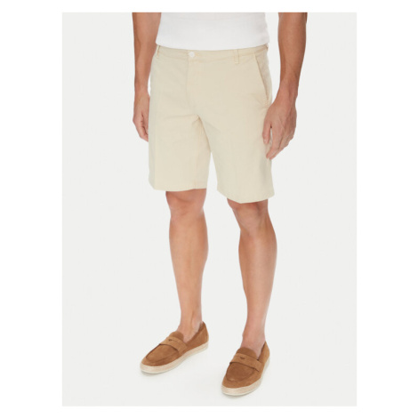 Šortky z materiálu Mustang