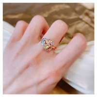 Elegantní prsten barevná květina