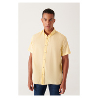 Avva Men's Yellow Button Collar 100% Cotton Thin Short Sleeve Regular Fit Shirt