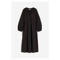 H & M - Bavlněné šaty's výšivkou - černá