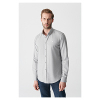 Avva Men's Light Gray Buttoned Collar Cotton Comfort Fit Comfy Cut Shirt