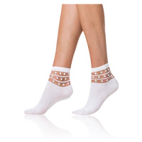 Bílé dámské ponožky s ozdobným detailem Bellinda TRENDY COTTON SOCKS