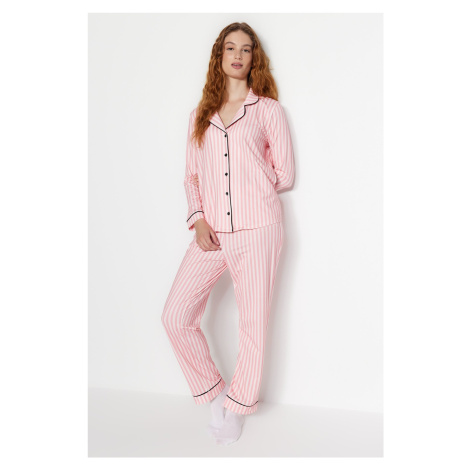 Trendyol Růžový proužek Vzorované lemování fleece vnitřní košile-kalhoty Pletené pyžamo Set