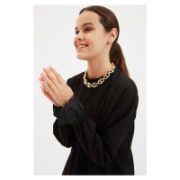 Trendyol Black Knitted Sweatshirt with Embroidered Sleeves