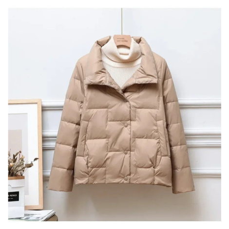 Prošívaná dámská bunda s límečkem