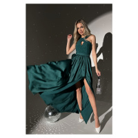 Smaragdové třpytivé šaty se saténovou sukní