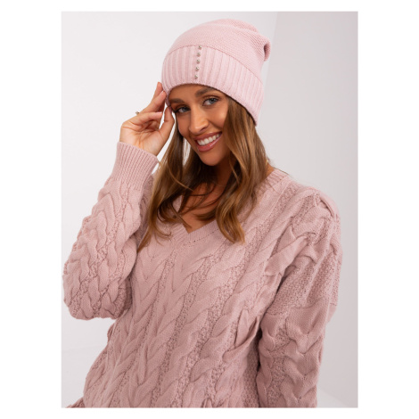 Světle růžová zimní čepice s aplikací RUE PARIS Fashionhunters