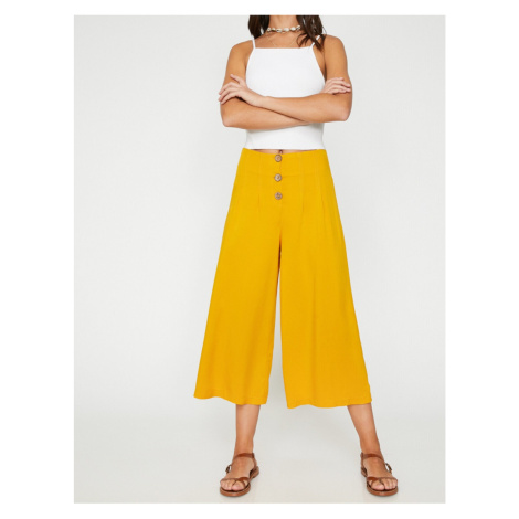 Koton Women's Yellow Normal Waist Short Leg Pants