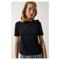 Happiness İstanbul Women's Black Beaded Flower Detailed Knitted T-Shirt