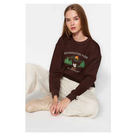 Trendyol Brown Thick Inner Fleece Embroidered Regular/Normal Fit Knitted Sweatshirt