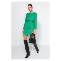 Trendyol zelené nabírané rovné mini tkané šaty