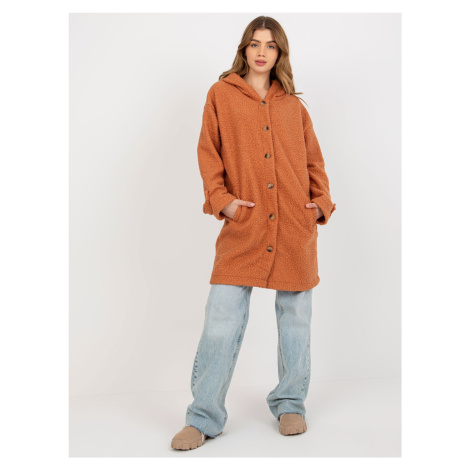 Dámský tmavě oranžový plyšový kabát s kapucí Fashionhunters