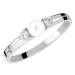 Brilio Něžný prsten z bílého zlata s krystaly a pravou perlou 225 001 00241 07 52 mm