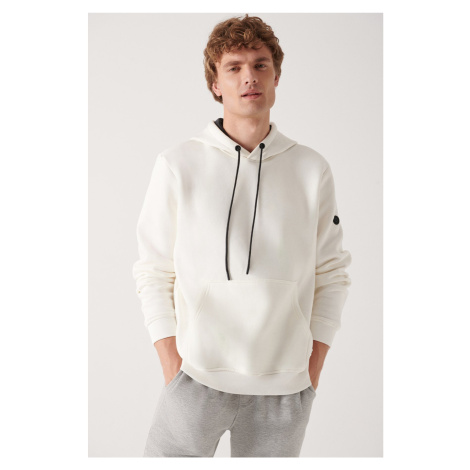 Avva Men's White Hooded Flock Printed 3 Thread Fleece Inside Regular Fit Sweatshirt