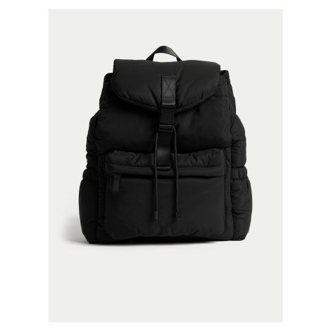 Černý batoh se stahovací šňůrkou Marks & Spencer