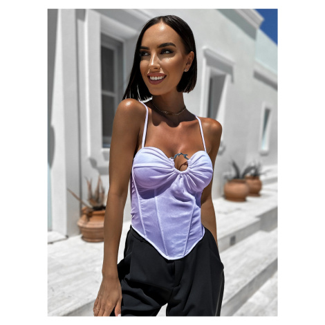 Fialový elegantní top BETSYSE s průstřihem