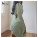 Texturované mini šaty s průstřihy