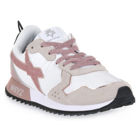 W6yz 1N04 WHITE ROSE Bílá