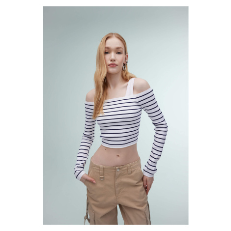 DEFACTO Slim Fit Strapless Striped Pullover