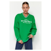 Trendyol Green Oversize/Wide Knitwear Detailed Slogan Fleece Knitted Sweatshirt