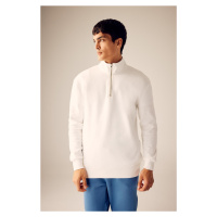 DEFACTO Comfort Fit Zippered Stand Collar Basic Sweatshirt