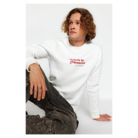 Trendyol Ecru Men's Regular/Normal Cut Long Sleeve Fluffy Text Printed Sweatshirt