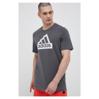 Bavlněné tričko adidas šedá barva, s potiskem