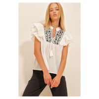 Trend Alaçatı Stili Women's Ecru Embroidered Woven Blouse with Ruffles on the Embroidered Sleeve