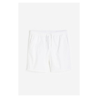H & M - Bavlněné šortky Regular Fit - bílá