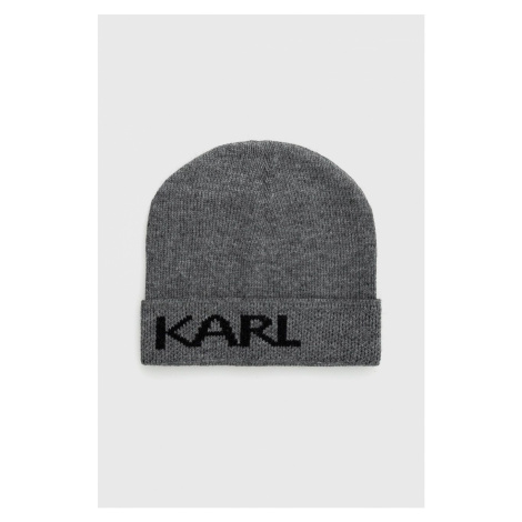 Čepice Karl Lagerfeld šedá barva, z tenké pleteniny