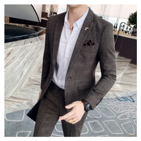 Kvalitní pánský oblek pleteného vzhledu s broží JFC FASHION