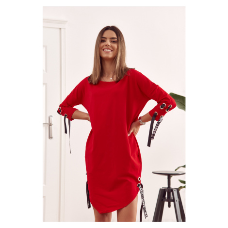 Asymetrické oversize šaty se zavazováním červené FASARDI