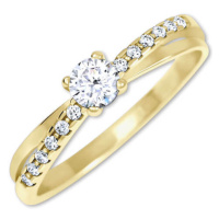 Brilio Půvabný prsten s krystaly ze zlata 229 001 00810