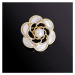 Éternelle Brož s perlou a zirkony Emilia - květina B7101-xz767 Zlatá