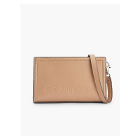 Béžová dámská crossbody kabelka Calvin Klein