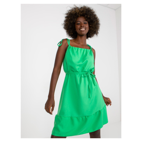 Zelené mini šaty se zavazovacími ramínky --green Zelená Rue Paris