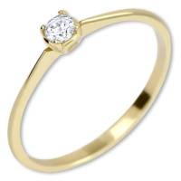 Brilio Zásnubní prsten ze žlutého zlata s krystalem 226 001 01036 58 mm