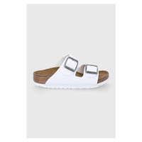 Dětské pantofle Birkenstock bílá barva