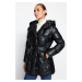 Trendyol Black Premium Oversize péřová bunda s kapucí