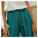 Jednobarevné vzdušné kalhoty z kolekce Odette Lepeltier